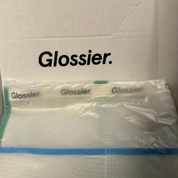 Glossier Miami Beach Bag NWT - Picture 4 of 9